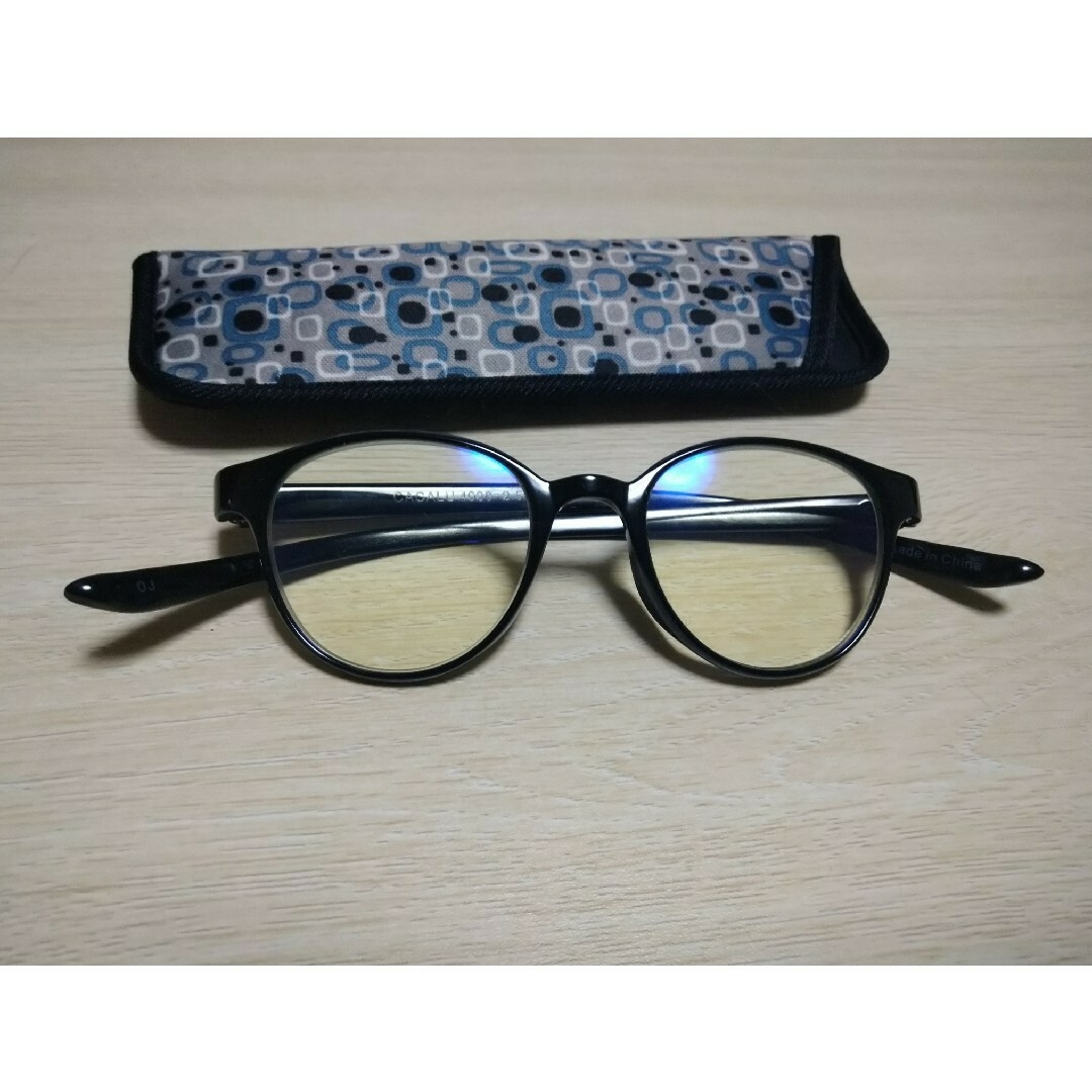 カカル老眼鏡　CACALU＋2.5　ブラック　ウェリントンタイプ レディースのファッション小物(サングラス/メガネ)の商品写真