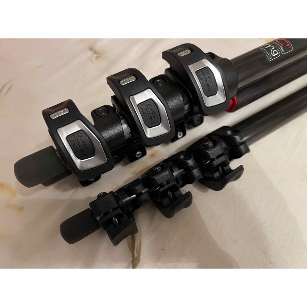 Manfrotto(マンフロット)のマンフロット カーボン三脚 4段 MT190CXPRO4 自由雲台付き スマホ/家電/カメラのカメラ(その他)の商品写真