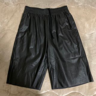 MM6 - MM6 Maison Margiela fake leather shorts