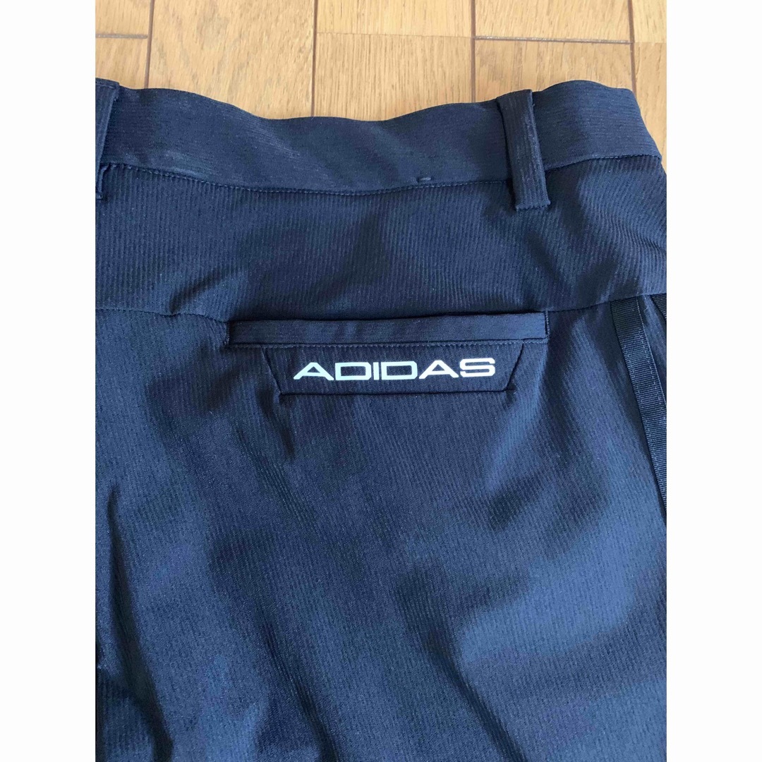 adidas(アディダス)のゴルフパンツ スポーツ/アウトドアのゴルフ(ウエア)の商品写真