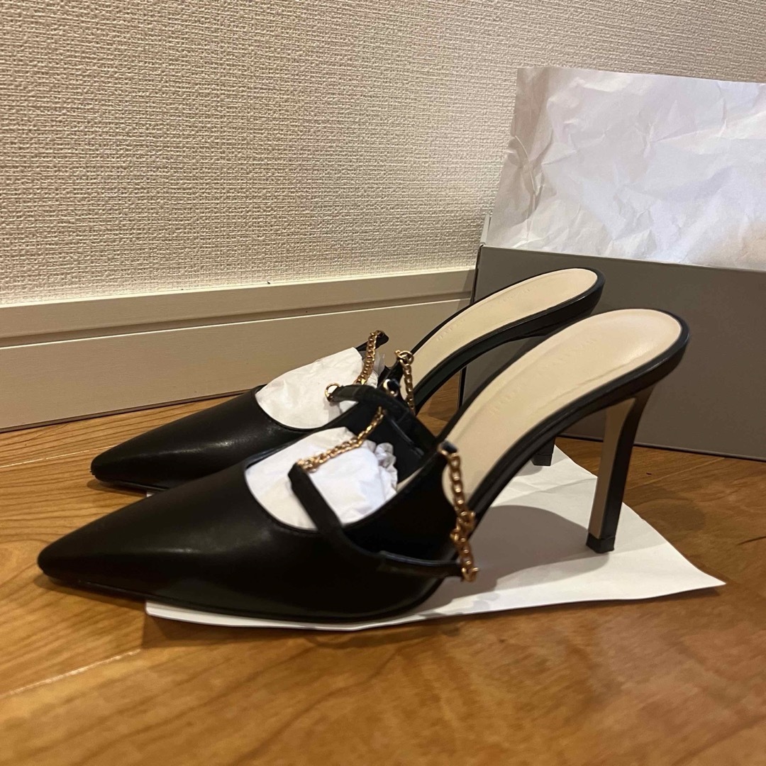 Charles and Keith(チャールズアンドキース)の【美品】チェーンリンク スリングバックスティレットパンプス  レディースの靴/シューズ(ハイヒール/パンプス)の商品写真