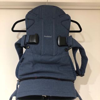 ベビービョルン(BABYBJORN)のBABYBJORN ベビービョルン　抱っこ紐　ONE KAI クラシックデニム(抱っこひも/おんぶひも)