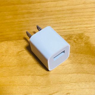 アイフォーン(iPhone)のApple 純正 USB 電源アダプタ(バッテリー/充電器)