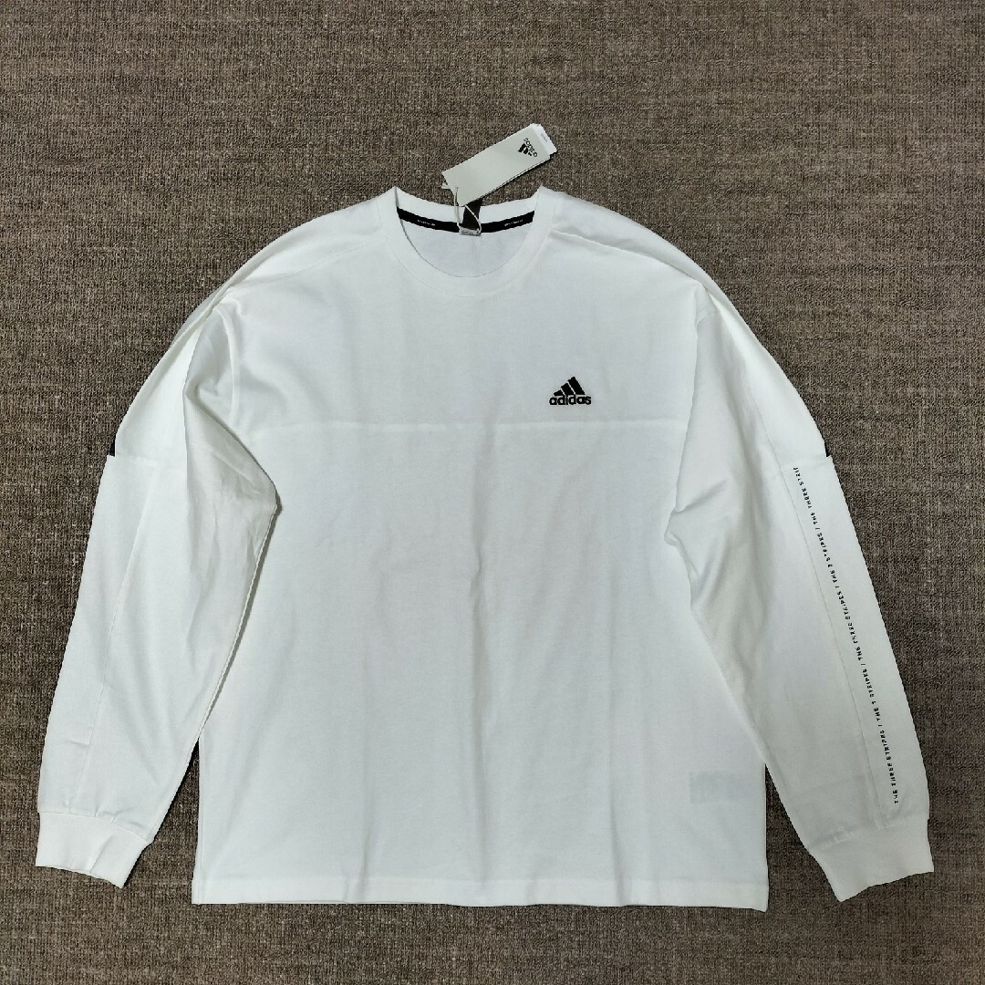 長袖Tシャツ2枚セット新品 adidas アディダス 長袖Tシャツ 二枚セット XLsize 黒 白