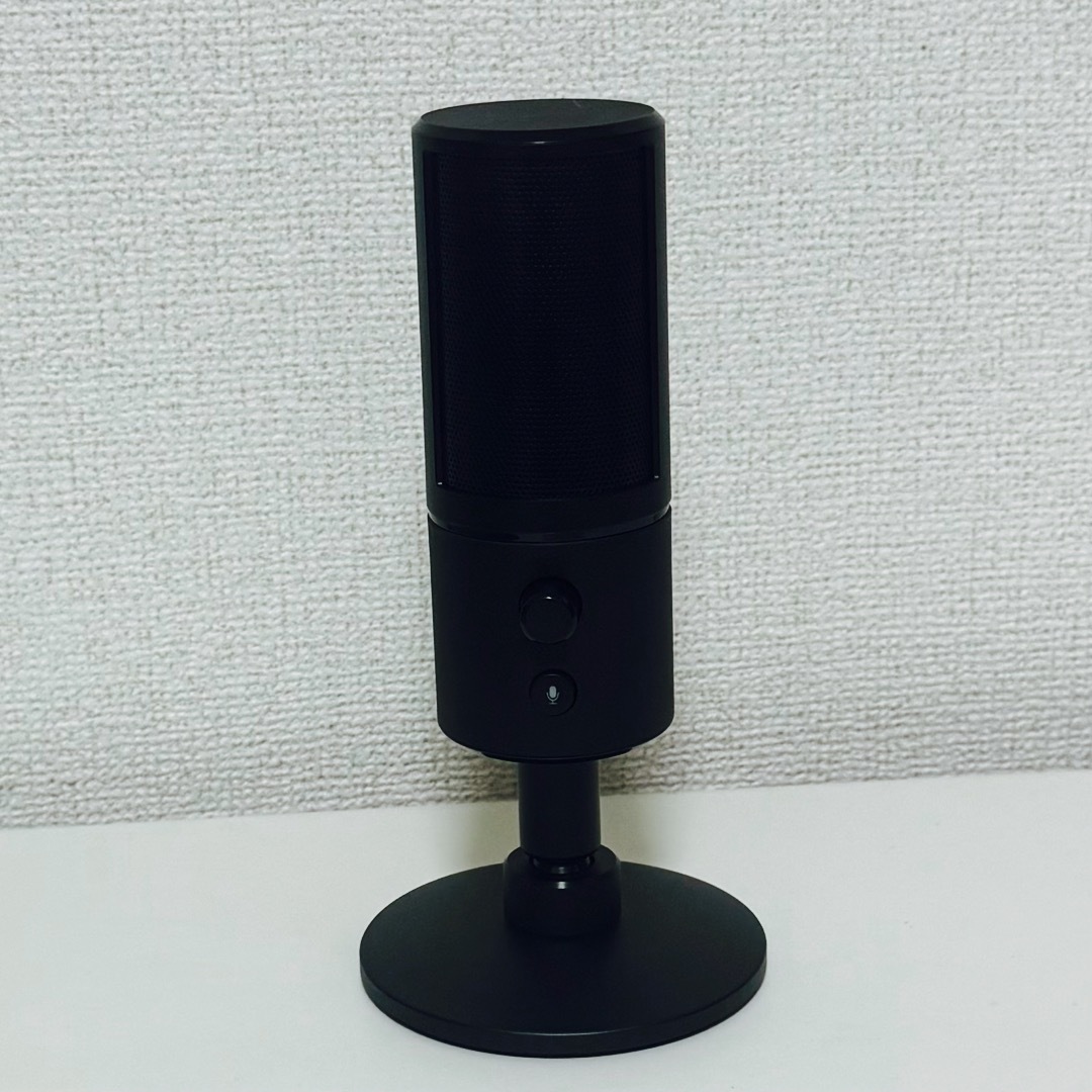 LAZER(レイザー)の【美品】RAZER SEIREN X USBコンデンサーマイク✨ 楽器のレコーディング/PA機器(マイク)の商品写真