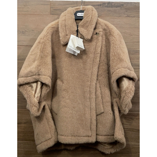 マックスマーラ(Max Mara)のMax Mara tebe テディベアケープ　新品タグ付き(ポンチョ)