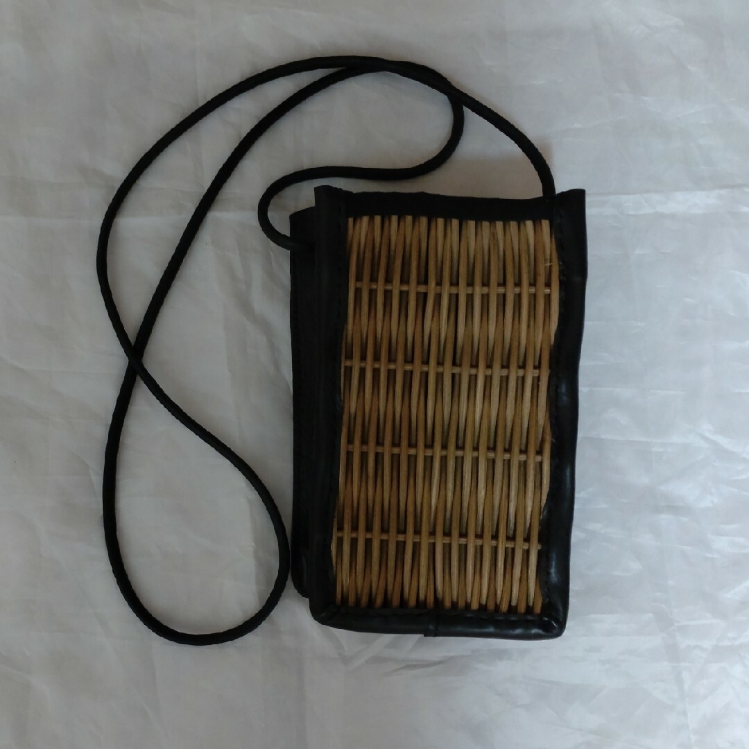 牛革　ポシェット　ショルダーバッグ　作家物 レディースのバッグ(かごバッグ/ストローバッグ)の商品写真