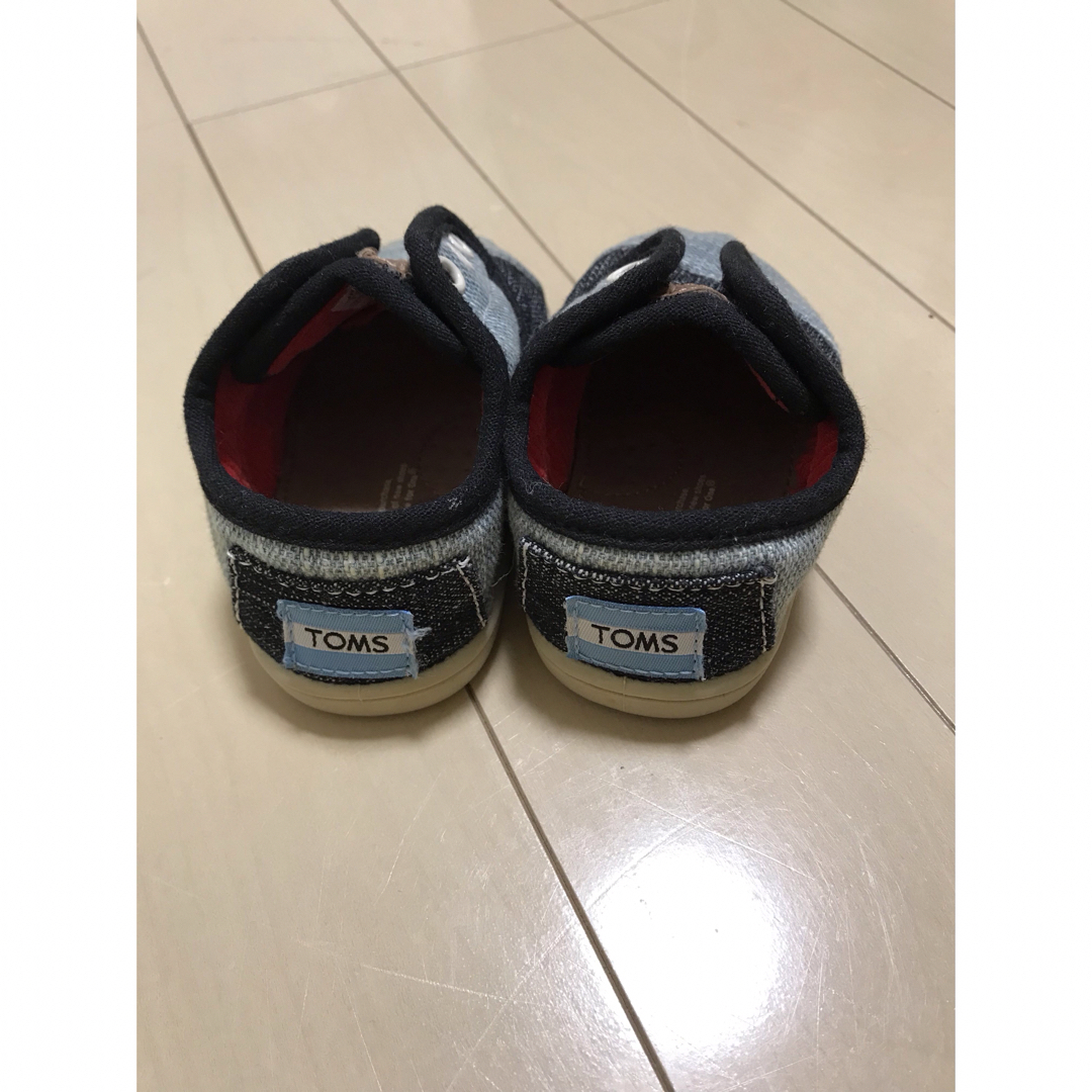 TOMS(トムズ)のTom's スニーカー キッズ/ベビー/マタニティのベビー靴/シューズ(~14cm)(スニーカー)の商品写真