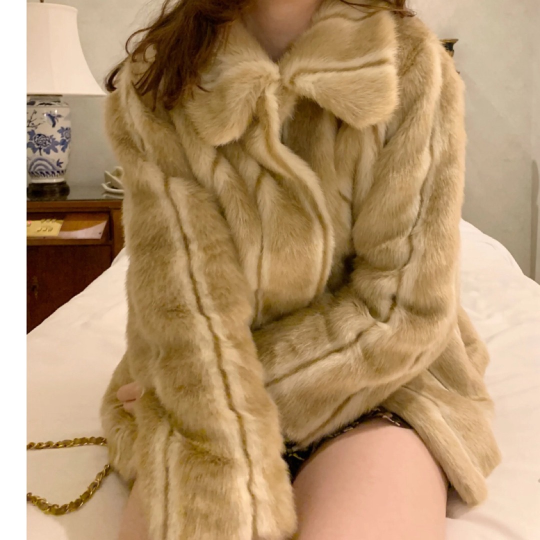 épine(エピヌ)の新品　parisienne ribbon 2way fur coat épine レディースのジャケット/アウター(毛皮/ファーコート)の商品写真