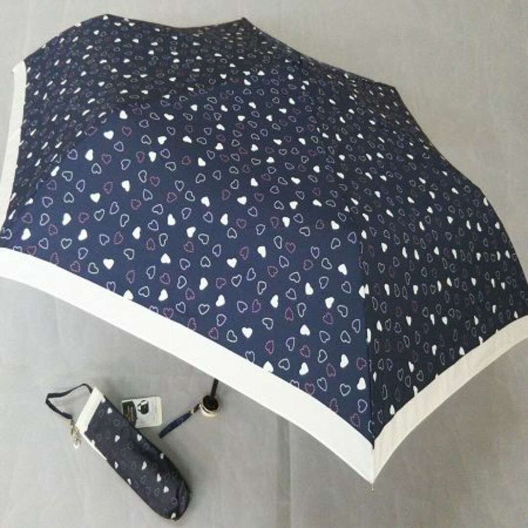折りたたみ傘　軽量　レディース  雨傘　新品　ハート柄　紺 レディースのファッション小物(傘)の商品写真