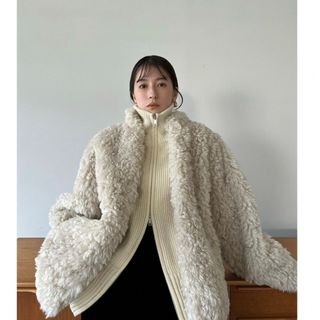 クラネ(CLANE)のCLANE 田中みな実　CURL FUR SHORT COAT(毛皮/ファーコート)