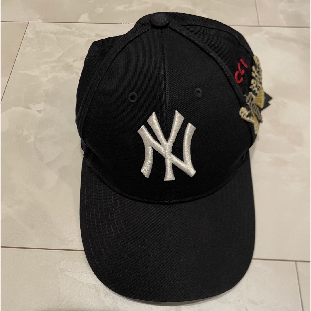 Gucci(グッチ)のGUCCI ヤンキースキャップ ブラック メンズの帽子(キャップ)の商品写真