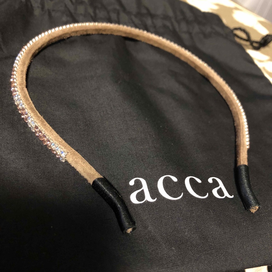 acca(アッカ)のアッカacca 大人気♡ブリジット♡2列クリスタル♡ライトピンク♡カチューシャ レディースのヘアアクセサリー(カチューシャ)の商品写真