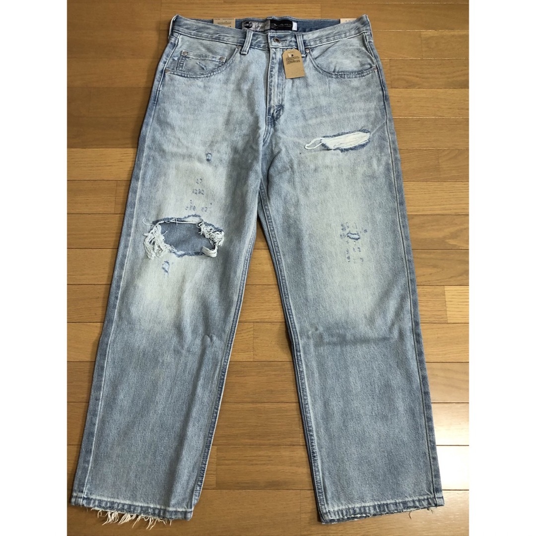 Levi's(リーバイス)のLevi's SilverTab LOOSE FIT DESTRUCTED メンズのパンツ(デニム/ジーンズ)の商品写真