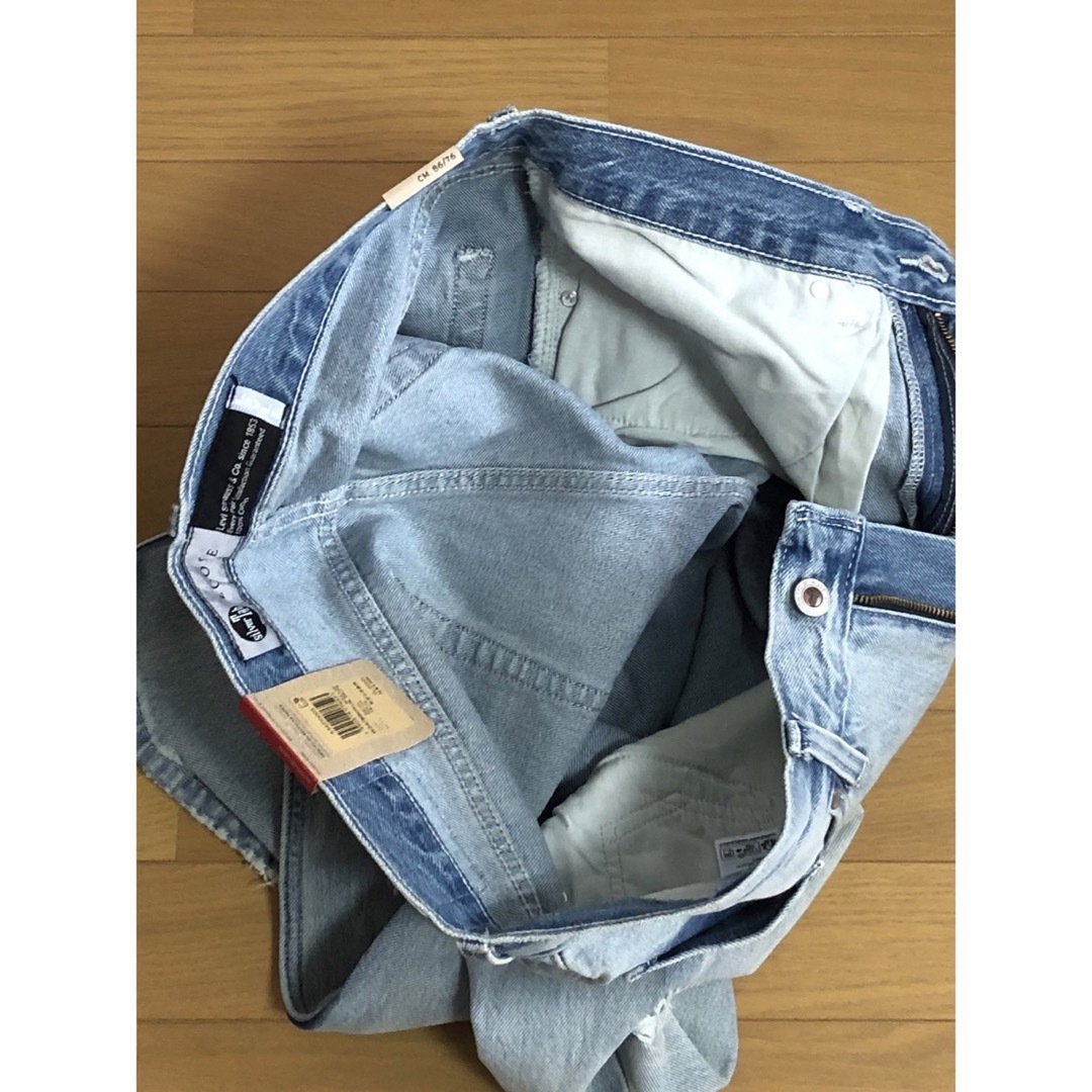 Levi's(リーバイス)のLevi's SilverTab LOOSE FIT DESTRUCTED メンズのパンツ(デニム/ジーンズ)の商品写真