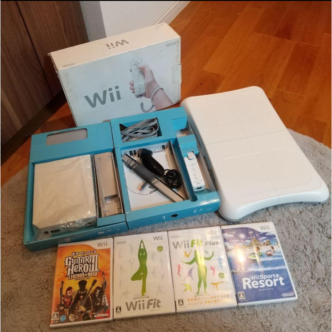 Wii 本体 バランスボード ソフトセット エンタメ/ホビーのゲームソフト/ゲーム機本体(家庭用ゲーム機本体)の商品写真