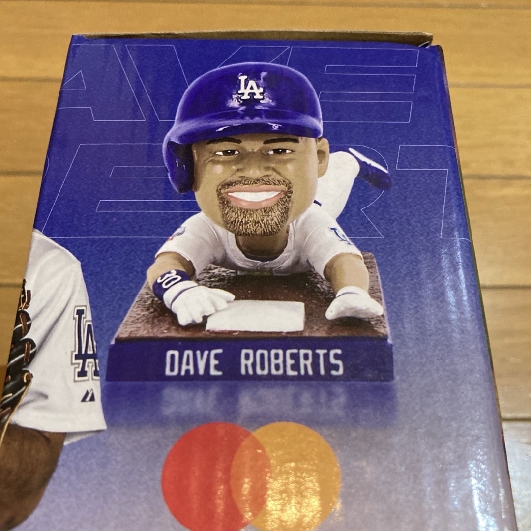 MLB(メジャーリーグベースボール)の🌸sold out🌸《ドジャース監督　デーブ・ロバーツ　ボブルヘッド》 エンタメ/ホビーのフィギュア(スポーツ)の商品写真