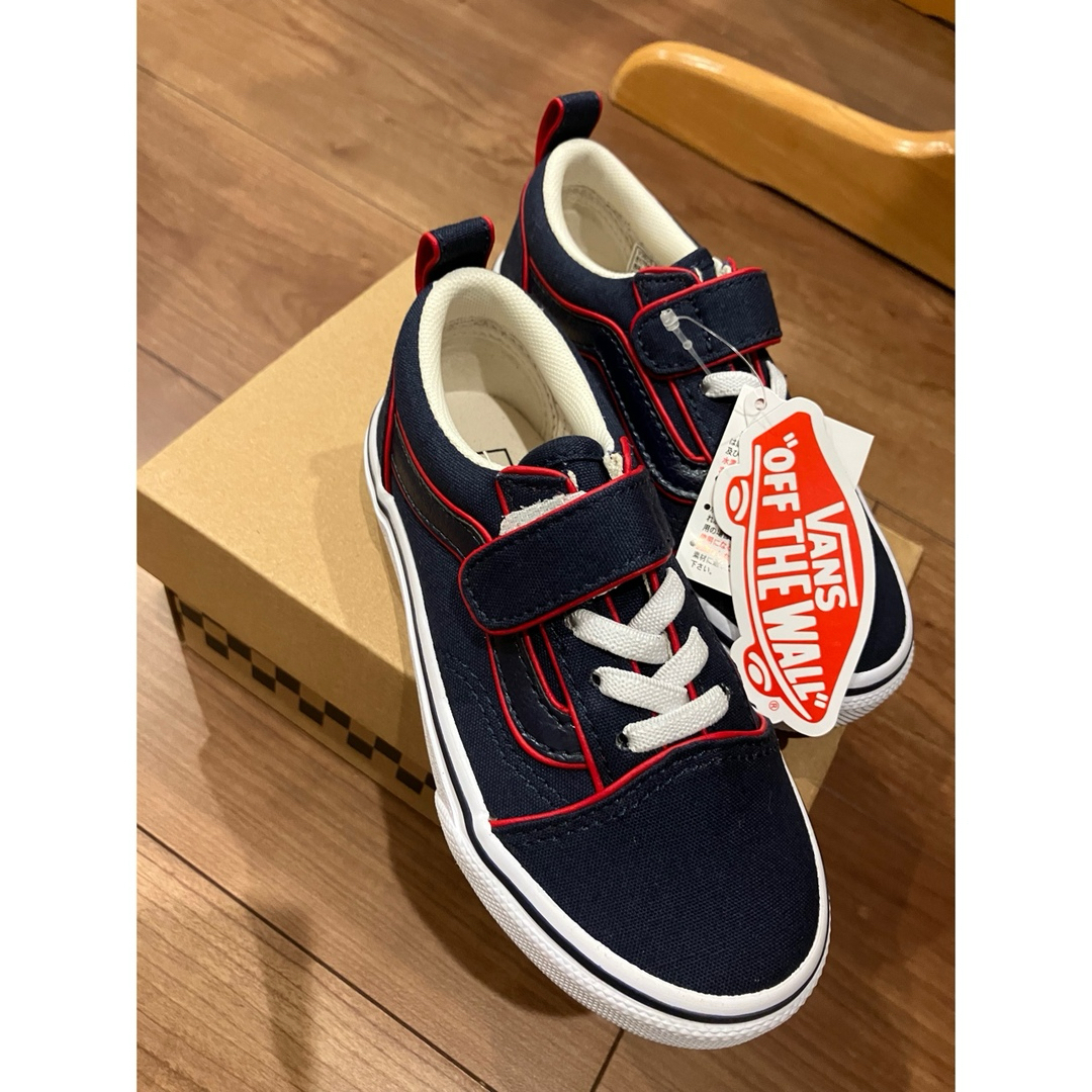 VANS(ヴァンズ)の新品　箱なし　バンズ　サイズ16 スニーカー キッズ/ベビー/マタニティのキッズ靴/シューズ(15cm~)(スニーカー)の商品写真