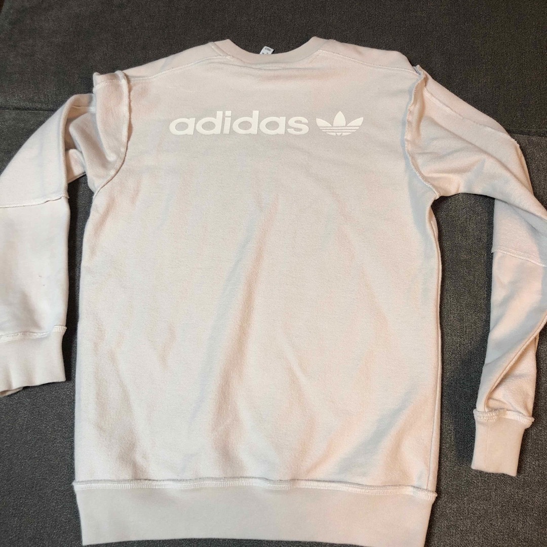 adidas(アディダス)のアディダス　ループバッククルー　スウェット　XSサイズ メンズのトップス(スウェット)の商品写真