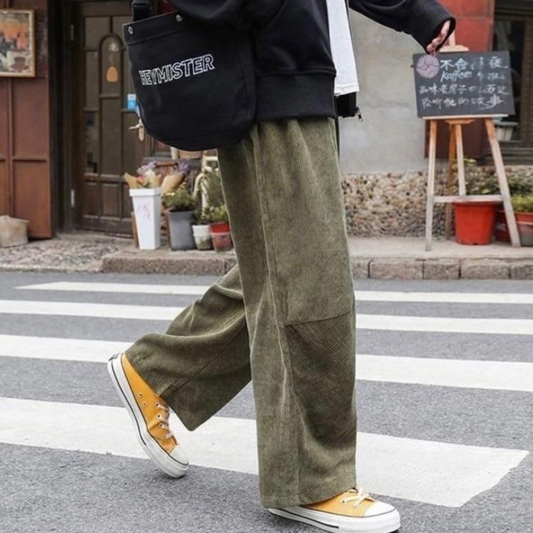 コーデュロイ　ワイド　パンツ　ストリート　ズボン　韓国　メンズ　イージーパンツ メンズのパンツ(その他)の商品写真