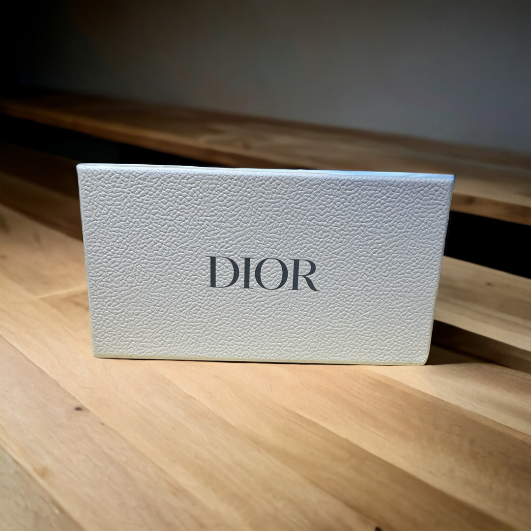 Dior(ディオール)のDior キャニスター 缶set 【非売品】 エンタメ/ホビーのコレクション(ノベルティグッズ)の商品写真