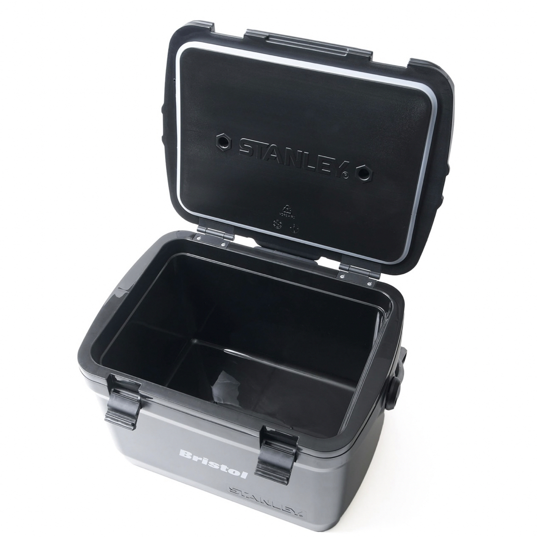 F.C.R.B.(エフシーアールビー)のFCRB STANLEY COOLER BOX クーラーボックス  15.1 e スポーツ/アウトドアのアウトドア(その他)の商品写真