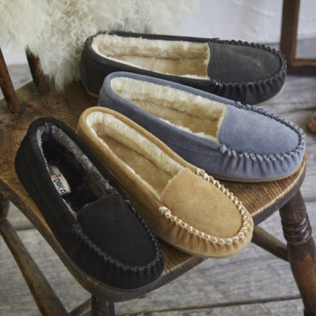 美品 ミネトンカ MINNETONKA