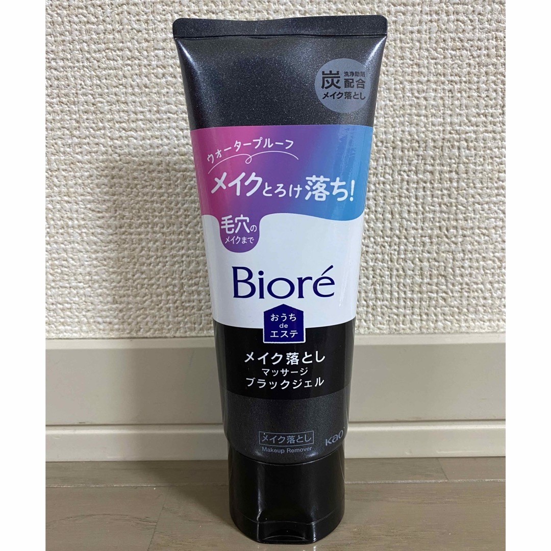 Biore(ビオレ)のビオレ おうちdeエステ メイク落とし マッサージブラックジェル 200g コスメ/美容のスキンケア/基礎化粧品(クレンジング/メイク落とし)の商品写真