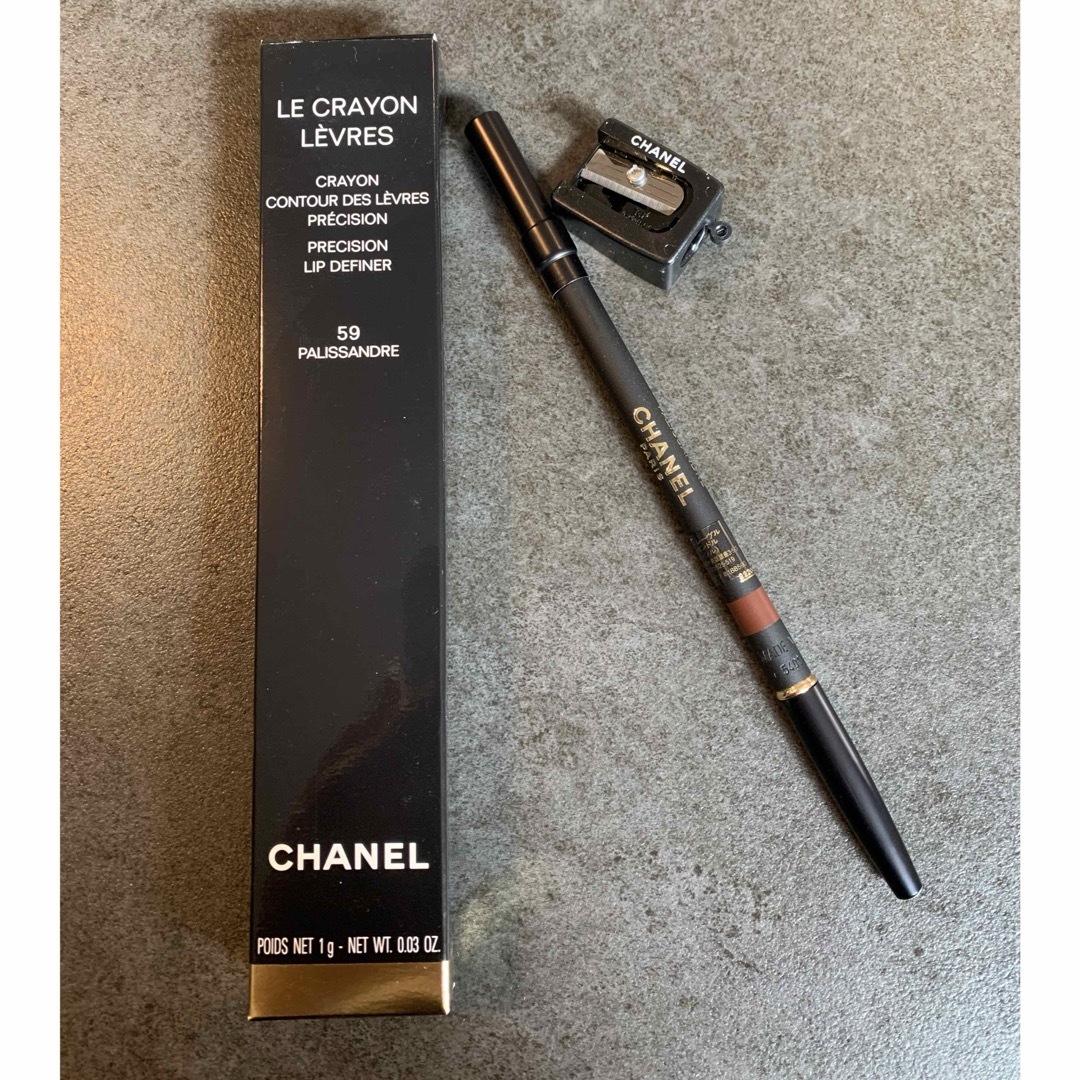 CHANEL(シャネル)の新品　シャネル　リップペンシル　ルクレイヨンレーヴル　59パリッサンドル コスメ/美容のベースメイク/化粧品(リップライナー)の商品写真