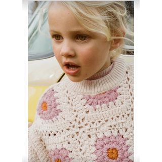 ザラキッズ(ZARA KIDS)の専用【美品】ZARA フラワークロシェットセーター 104cm(ニット)