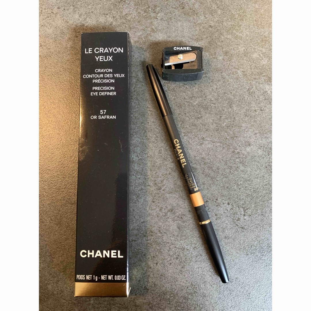 CHANEL(シャネル)の新品　シャネル　ペンシルアイライナー　ルクレイヨンユー　57オーサフロン コスメ/美容のベースメイク/化粧品(アイライナー)の商品写真