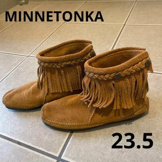 ミネトンカ(Minnetonka)の⚫︎ミネトンカ⚫︎ショートブーツ　モカシン　スウェード　23.5(ブーツ)