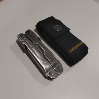 レザーマン(LEATHERMAN)のレザーマン/マルチプライヤー/SUPER TOOL300/中古美品(登山用品)