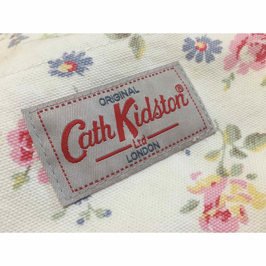 Cath Kidston(キャスキッドソン)の【ミニポーチ付】CathKidston キャスキッドソン ショルダーバッグ 花柄 レディースのバッグ(ショルダーバッグ)の商品写真