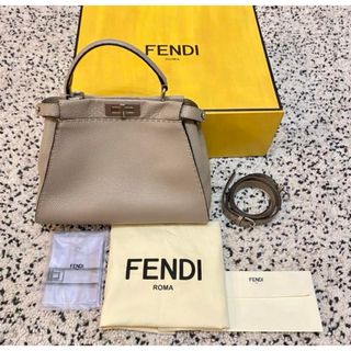 フェンディ(FENDI)のFENDI ピーカブー　セレリア　ミディアム(ハンドバッグ)