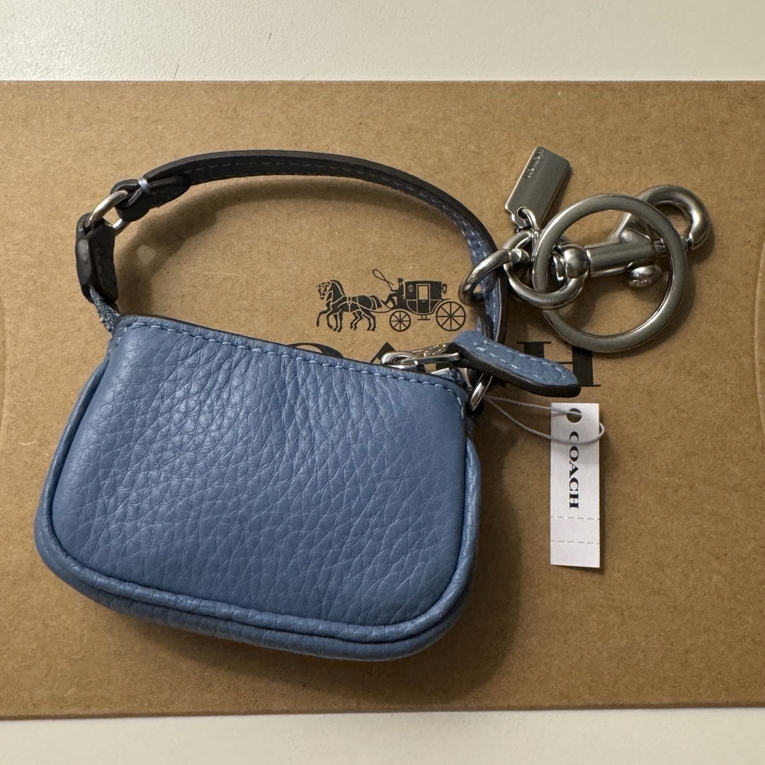 ファッション小物【新品】COACH ミニ ノリータ バッグ チャーム ライト