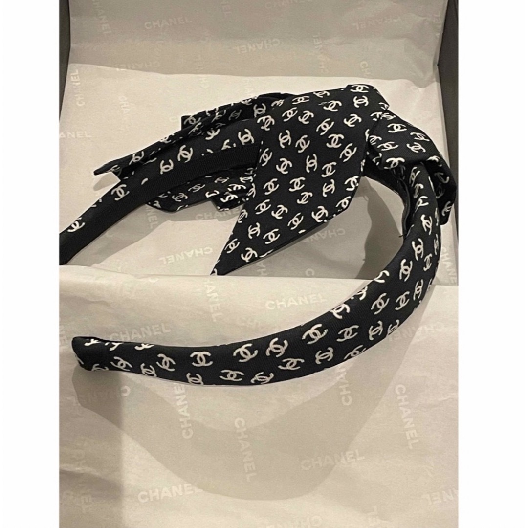 CHANEL - CHANEL シャネル カチューシャ ココマーク リボン リュバン ブラック 黒の通販 by COCO's shop【初めての方はプロフ必読】|シャネルならラクマ CHANEL - CHANEL シャネル カチューシャ ココマーク リボン リュバン ブラック 黒の通販 by COCO's shop【初めての方はプロフ必読】|シャネルならラクマ