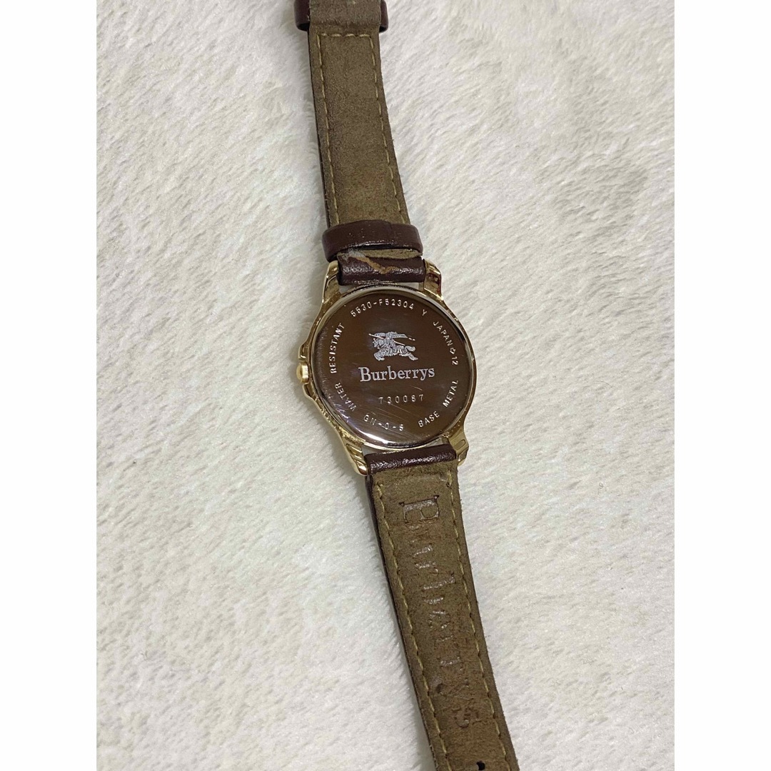 BURBERRY(バーバリー)のBURBERRY バーバリー 白文字盤 ラウンド レディース腕時計 レディースのファッション小物(腕時計)の商品写真