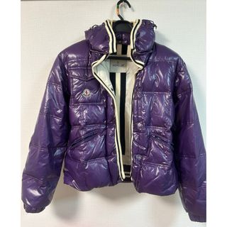 MONCLER(ダウンジャケット ・ パープル/紫色系)のフリマ MONCLER(ダウンジャケット ・ パープル/紫色系)のフリマ