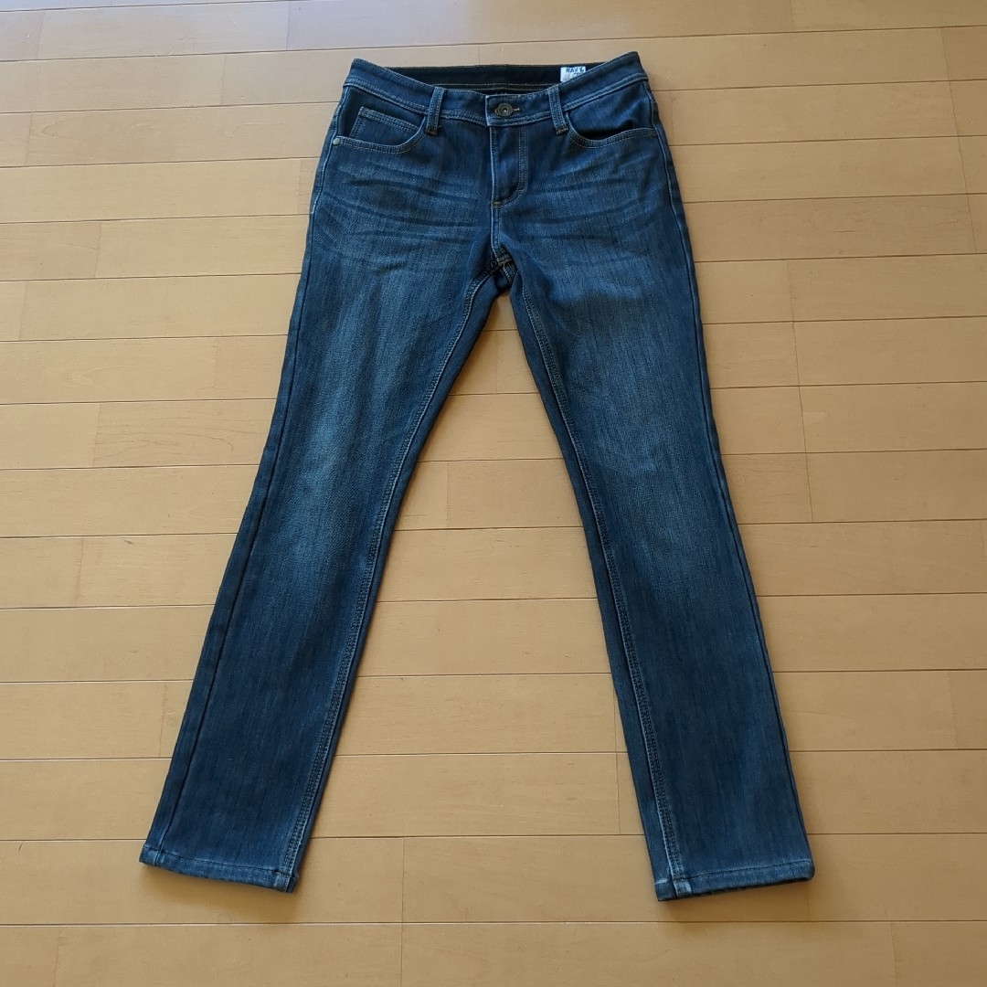 NAVY(ネイビー)のNAVY JEANS 27(58cm）厚手裏起毛暖か　ストレッチデニムパンツ レディースのパンツ(デニム/ジーンズ)の商品写真