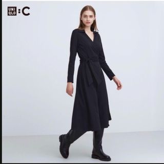 ユニクロ(UNIQLO)の新品未使用　ユニクロC ラップワンピース　XS  無地　ブラック(ロングワンピース/マキシワンピース)