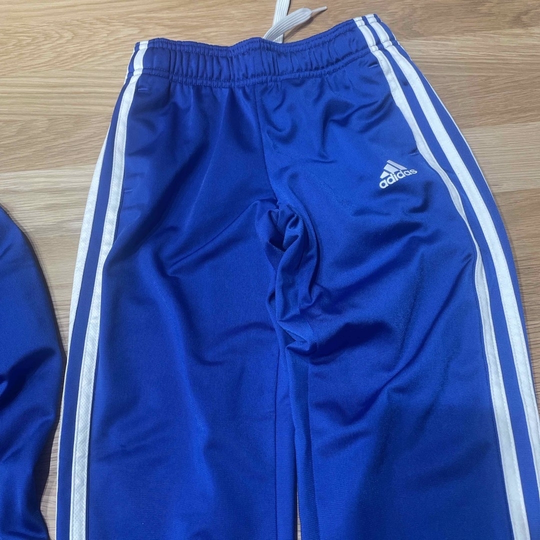 adidas(アディダス)のadidas ジャージ キッズ/ベビー/マタニティのキッズ服男の子用(90cm~)(パンツ/スパッツ)の商品写真