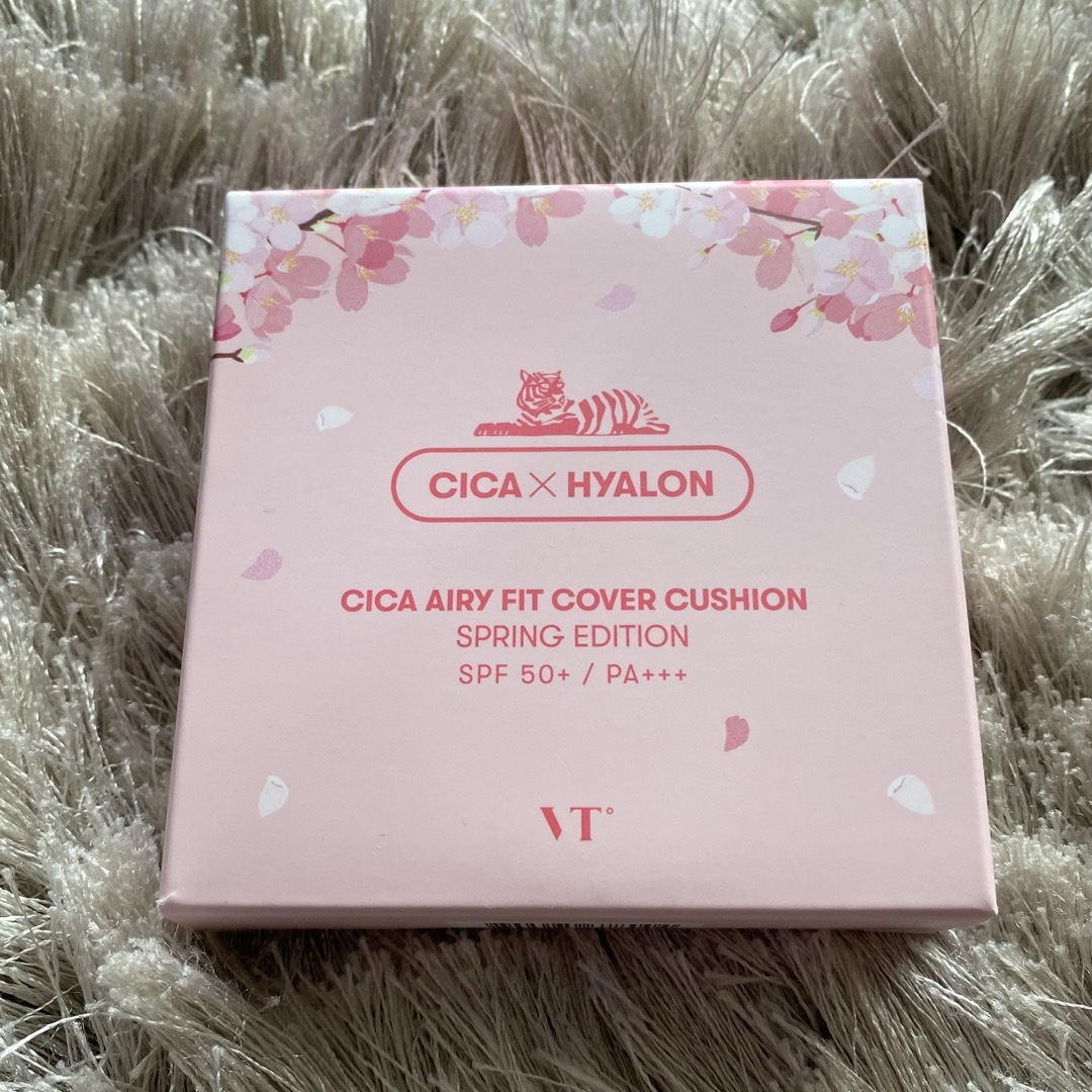 VT(ブイティー)のCICA AIRY FIT COVER CUSHION コスメ/美容のベースメイク/化粧品(ファンデーション)の商品写真