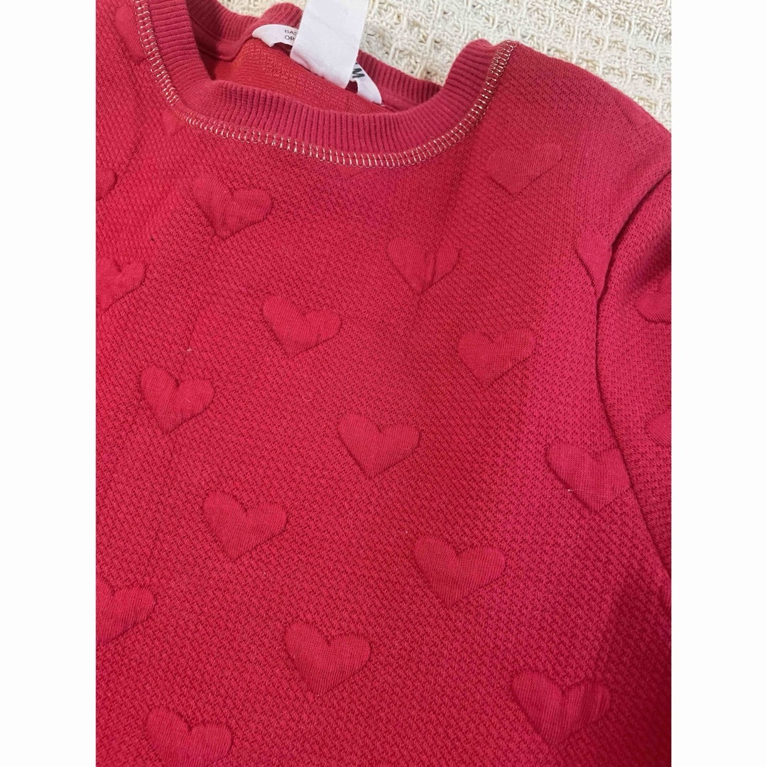 H&M(エイチアンドエム)のH&M ワンピース　赤　ハート  130/140 キッズ/ベビー/マタニティのキッズ服女の子用(90cm~)(ワンピース)の商品写真