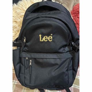 リー(Lee)の新品同様　LEE trillion リュック 22L  ゴールド(バッグパック/リュック)