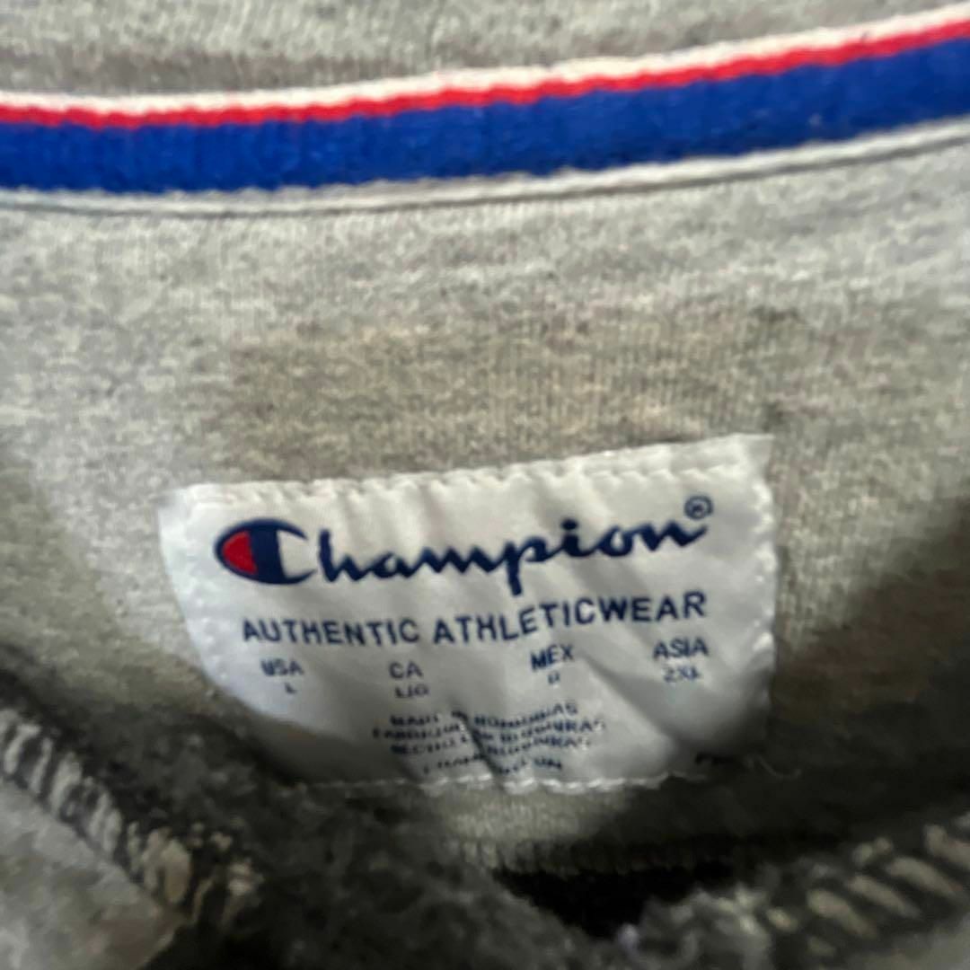 Champion(チャンピオン)のUS古着　チャンピオン　ワンポイント刺繍ロゴスエットパーカー Lチャコールグレー メンズのトップス(パーカー)の商品写真