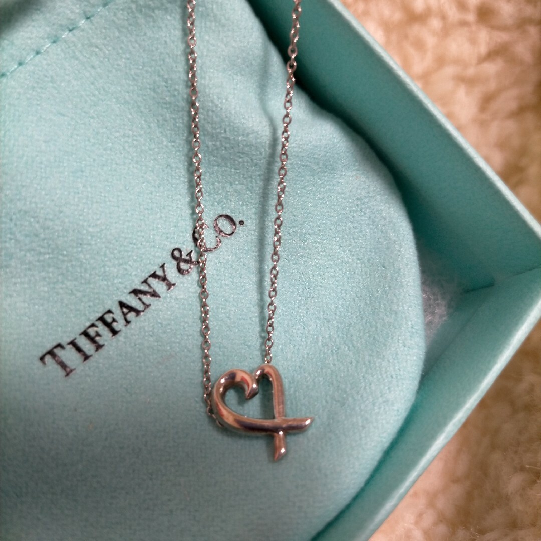 Tiffany & Co.(ティファニー)のティファニー ラビングハート ペンダントネックレス レディースのアクセサリー(ネックレス)の商品写真