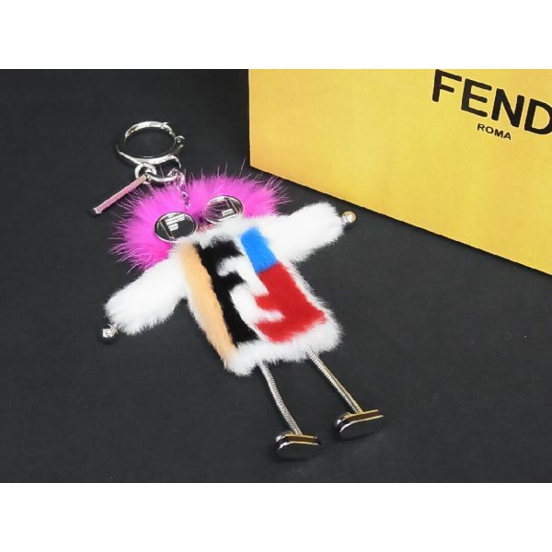 Aランクライン■美品■ FENDI フェンディ ウィッチャーズミンクファー キーホルダー バッグチャーム ホワイト系×マルチカラー AS4710