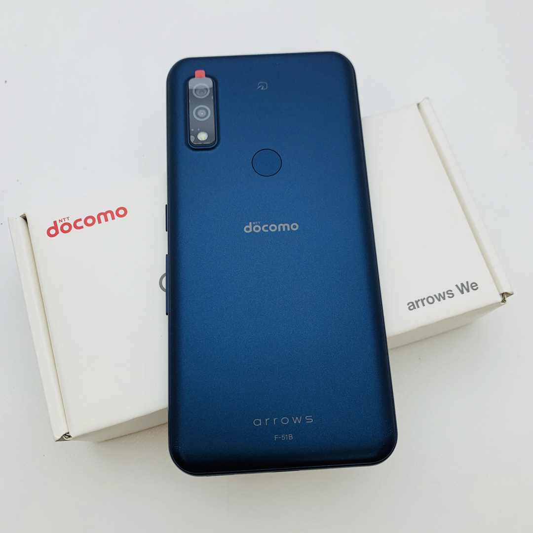 arrows(アローズ)のarrows We F-51B ドコモ　78170 スマホ/家電/カメラのスマートフォン/携帯電話(スマートフォン本体)の商品写真