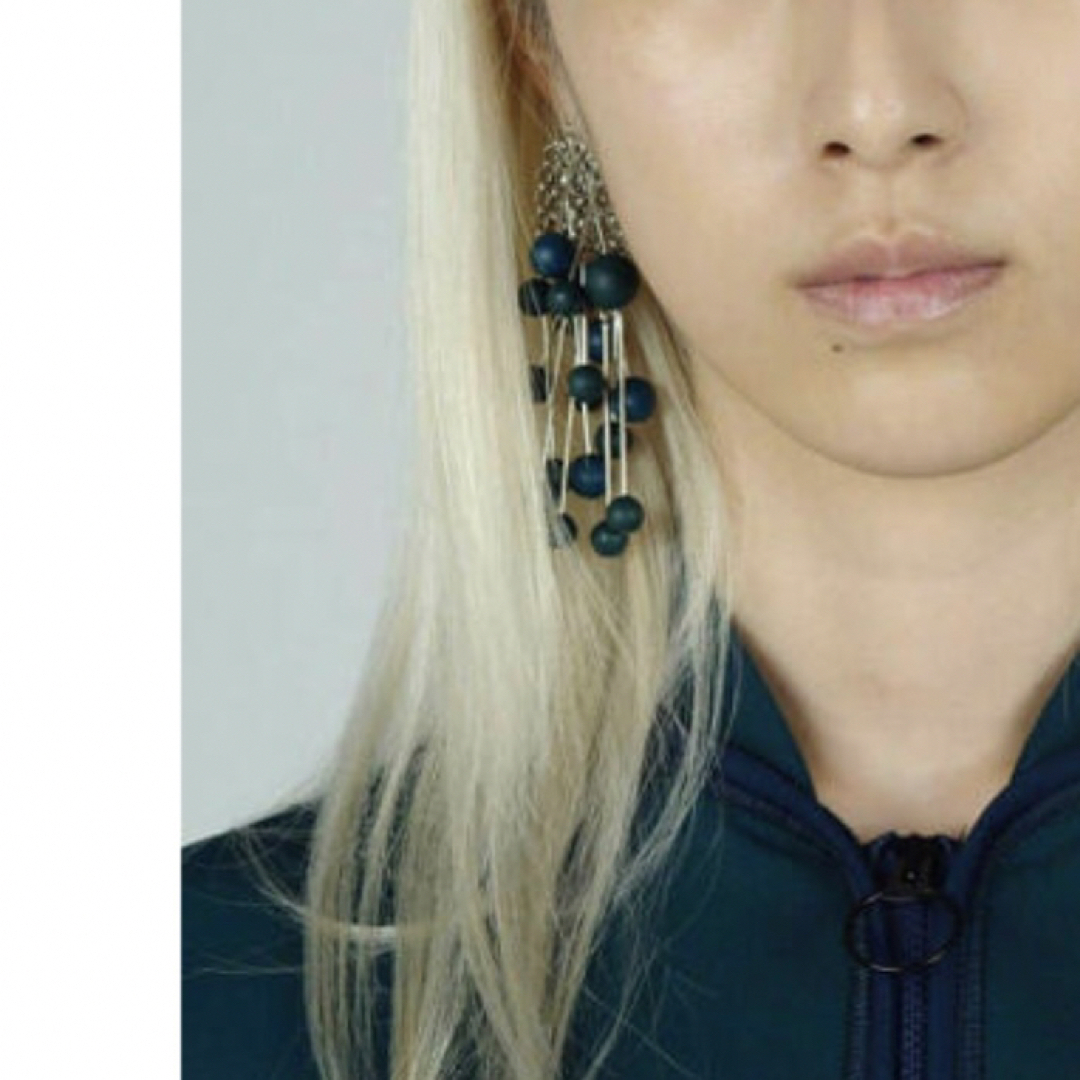 TOGA PULLA(トーガプルラ)の新品 定価2.0万円 TOGA PULLA　Ball Motif Earring レディースのアクセサリー(イヤリング)の商品写真